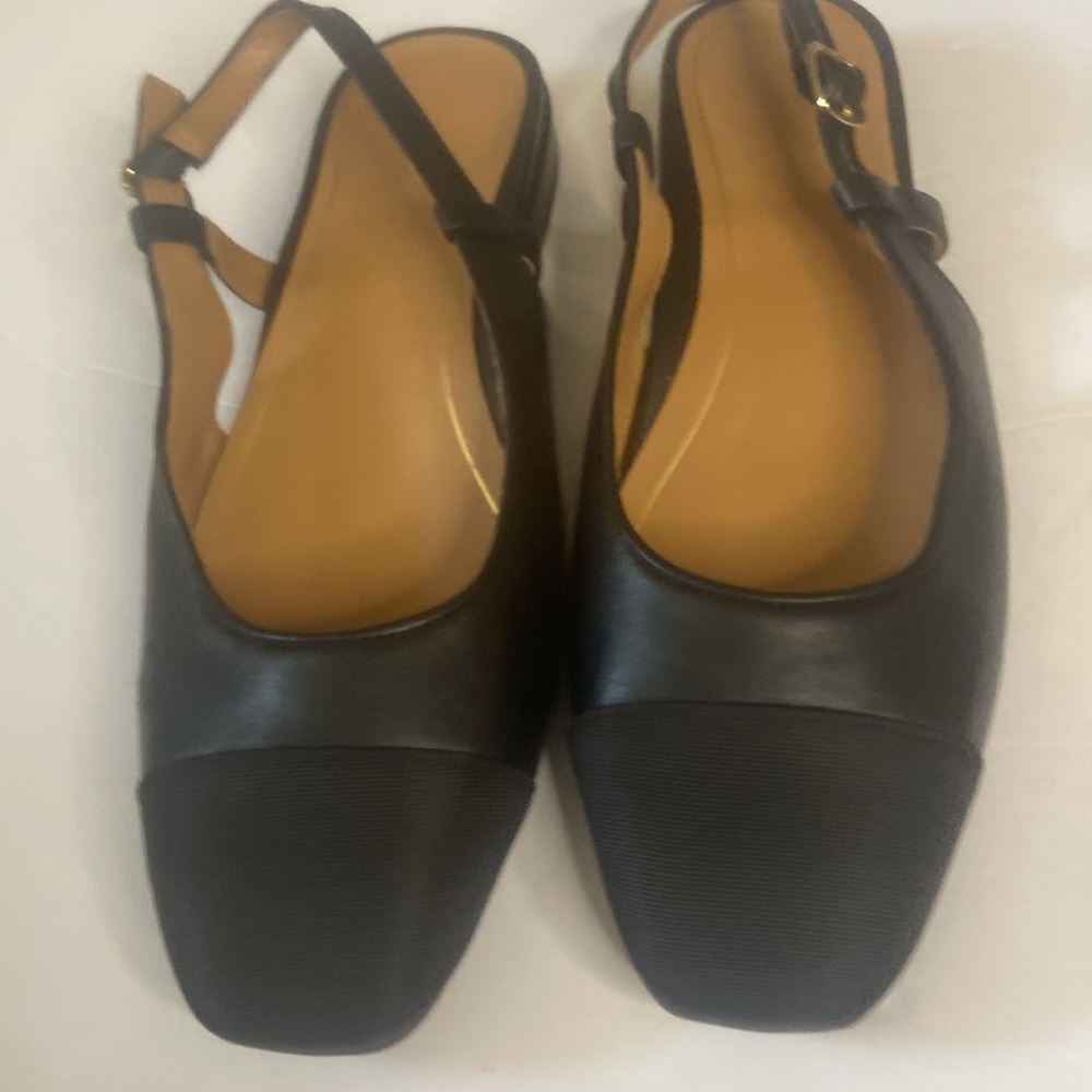 Vionic Black Slingback Sandals for Women - Picture 2 of 10